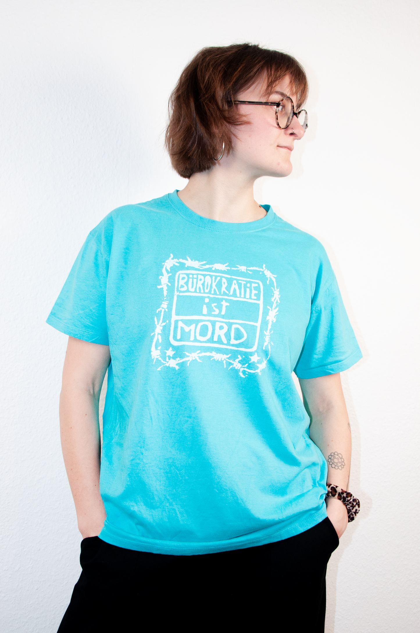 BÜROKRATIE IST MORD - Shirt mit Siebdruck