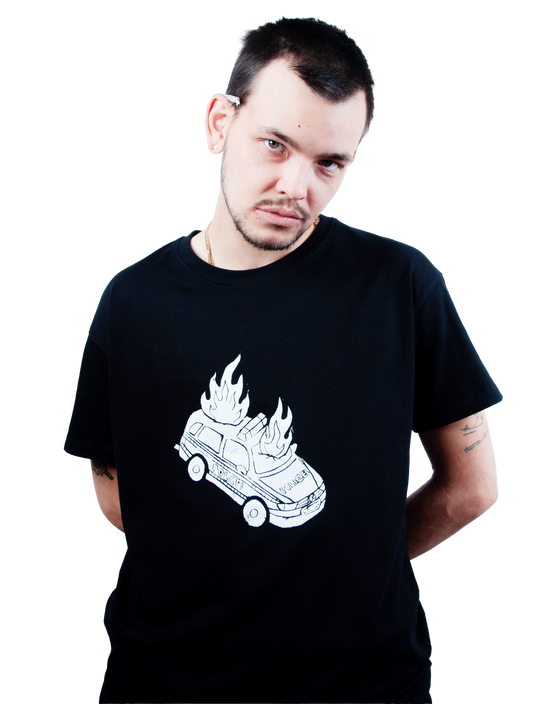 Brennendes Polizeiauto VW Passat